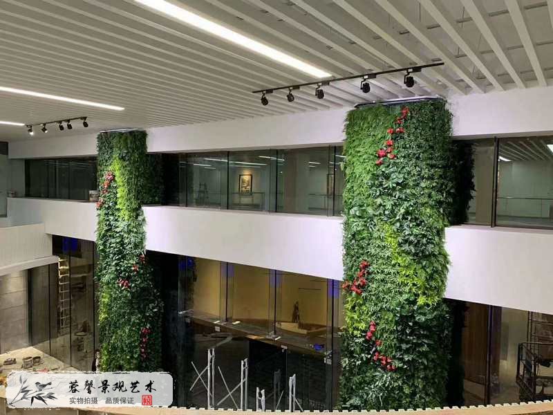 商场大厅植物墙